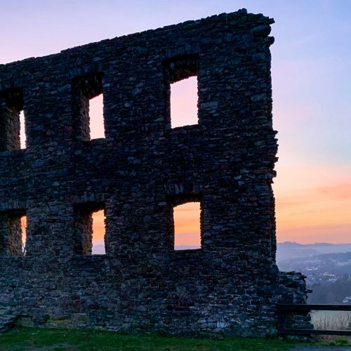 Burgruine Windeck - Windecker Ländchen - Tourismus Verein - Windecker ...