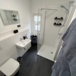 Alpaka Cottage Ferienhaus Badzimmer