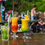 Biergarten Elmores Cocktails draußen